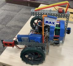 Autonomous Maze Robot